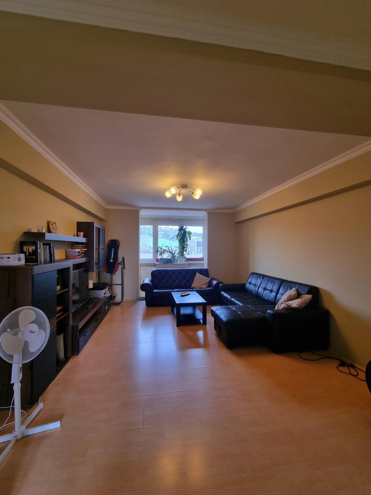 Big 4 Room Huge Apartment Братислава Екстер'єр фото